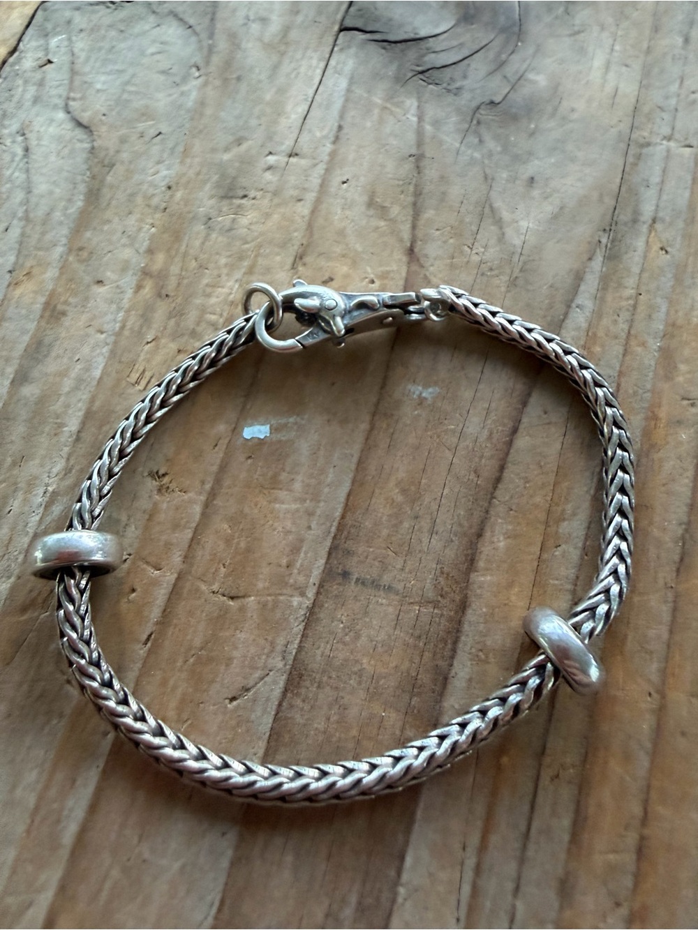 Trollbeads Dolphin clasp snaje chain bracelet with 2 LAA stoppers 7.25 in. 925.